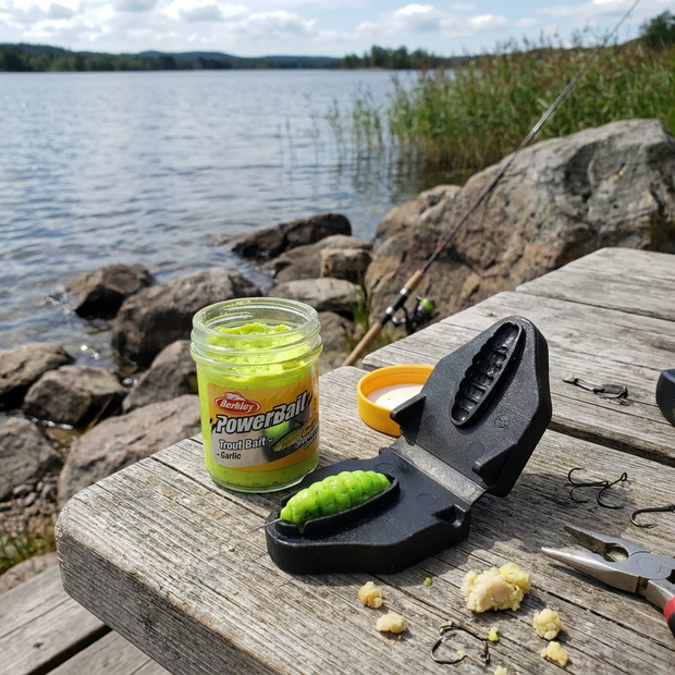 LFT Trout Bait Mold larve | Vormpje voor forellendeeg